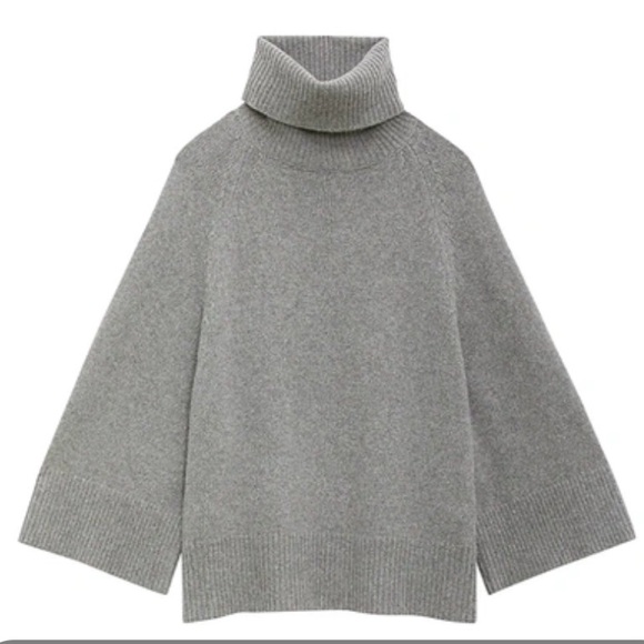 Theory Gray Turtleneck in Medium - Picture 1 of 10